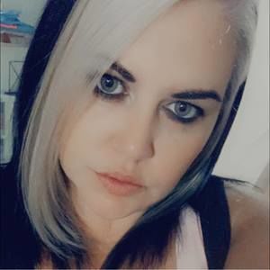 Meet your Posher, Carrie